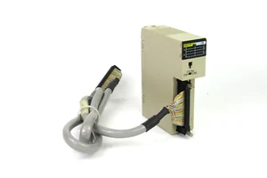 Omron C200H-OD219 Output Unit, 24V DC w/ XW2Z-100B Connection Cable - Picture 1 of 4