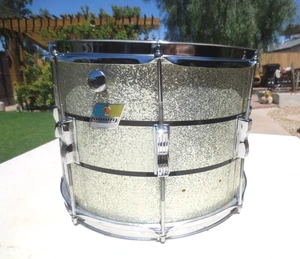 LUDWIG 10"X14" 1972 CUSTOM ORDER TENORTROMMEL MARSCHSTIL SILBER GLITZER FOLIE - Bild 1 von 24