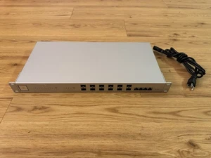 Ubiquiti UniFi 10G 16-Port Managed Aggregation Switch (US-16-XG) - Picture 1 of 3