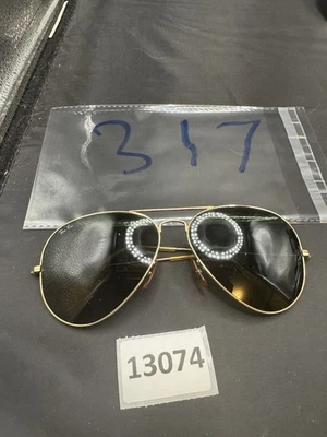 Ray-Ban 0RB3025 aviators in gold with green  lenses, 62mm fit. Vintage Read - Image 1 of 4