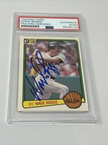 Wade Boggs Signed 1983 Donruss Baseball Card #586 Rookie Red Sox PSA/DNA Auto - Picture 1 of 3