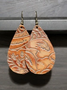 GENUINE Leather Teardrop Earrings Brown Western Tooled Leather - Picture 1 of 1