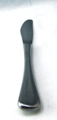 Oxford Hall Stainless Steel HERON  Lot of 2 Dinner Knives - Image 1 of 4