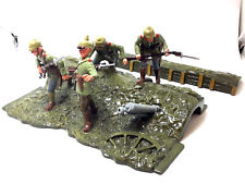 4 Soldati Germans IN Trench Miniatures Metal W Britain 41104 German over Top