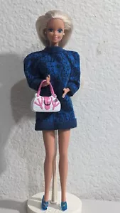 Mattel barbie doll wearing outfit and shoes - Picture 1 of 6