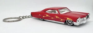 65 Bonneville Rojo Caliente Llavero Coche Personalizado Ruedas Rodantes Papá Regalo Abuelo Regalo - Imagen 1 de 3