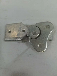1.75" L x 3/4" W x 3/8" High-Standard Base Wing Twist Male Latch Only-LOT OF 200 - Picture 1 of 5