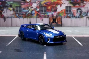 MOTORHELIX M63501 1:64 Nissan GT-R R35, 50th Anniversary Edition Wangan Blue - L - Picture 1 of 12