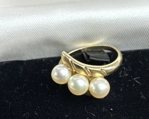 Vintage 14k Gold - 5 mm Three Pearl Diagonal Line-Decorative Design Ring Size 6 - Picture 1 of 15