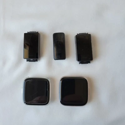 Fitbit Lot of 5 Untested For Parts Not Working FB507 FB415 FB410 FB418TH FB409 - Image 1 of 2