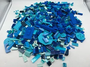 Lego Bulk Pieces 2 Pounds 3 Ounces Bricks Random Lot BLUE TURQUOISE Color 35 Oz - Picture 1 of 13
