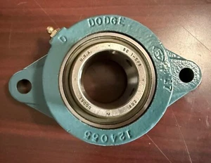 124412 DODGE BEARING F2B-SC-110 - Picture 1 of 3