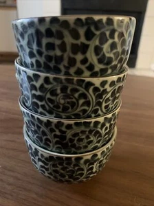 Vintage Bat Trang  Viet Nan Tea/Sake Cups porcelain Set Of 4 - Picture 1 of 5