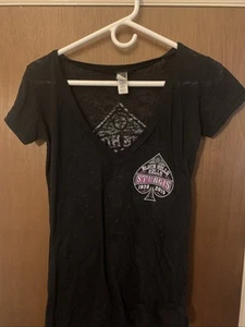 Vintage Ladies Sturgis Black Hills Motorcycle Rally 2004 Size M T-shirt V-Neck - Picture 1 of 5