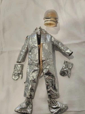 Traje espacial de astronauta GI Joe 1964 vintage con accesorios Hasbro - se adapta a Ken Foto 1 de 4