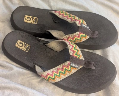 Teva Original Women's Mush II US 8 Tan Slip-On Thong Flip Flops Sandals Geomet - Image 1 of 4