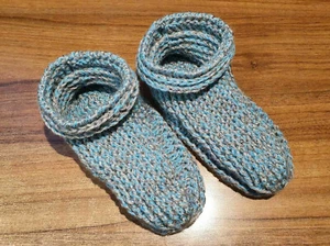 Puschen gehäkelt rutschfest Hausschuhe Hüttenschuhe Damen Herren Kinder #08 - Bild 1 von 2