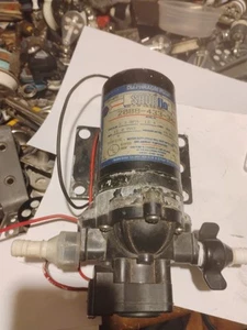 ShurFlo diaphragm water pump 3.3 GPM 12 V 45 psi 2088-433-344 - Foto 1 di 1