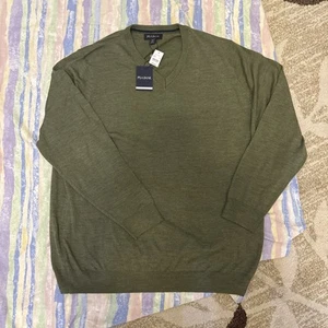 Jos A Bank Mens Green 2x-large V-neck Sweater 100% Merino Wool MRSP $70.00 NWT - Picture 1 of 5
