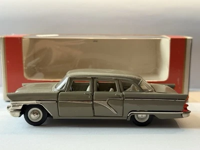 GAZ 13 A15 Yanka Limousine USSR CCCP Diecast 1/43 - Image 1 of 4