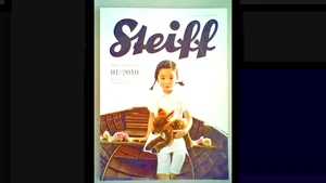 Steiff Mini Catalogue 01/2010 - Picture 1 of 2