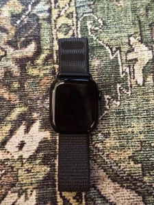 GPS Only Apple Watch Series 10 42MM Jet Black Aluminum Sport Loop MWWG3LW/A - Photo 1 sur 8