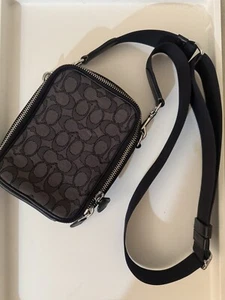 Coach Black Signature Leather Men's Bag - Picture 1 of 2