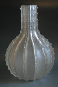 ANTIQUE RENE LALIQUE DENTELE GLASS VASE - CIRCA 1912 - Picture 1 of 5