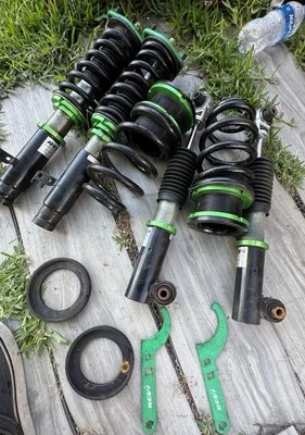 Enrolladores para Ford Fusion 2006-2012 para bajar el auto se adapta a Ford Fusion 2006-2012 Foto 1 de 4