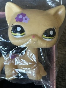 LPS Toys Cat My Littlest Pet Shop Gatito de pelo corto Gato Flor púrpura - Imagen 1 de 7