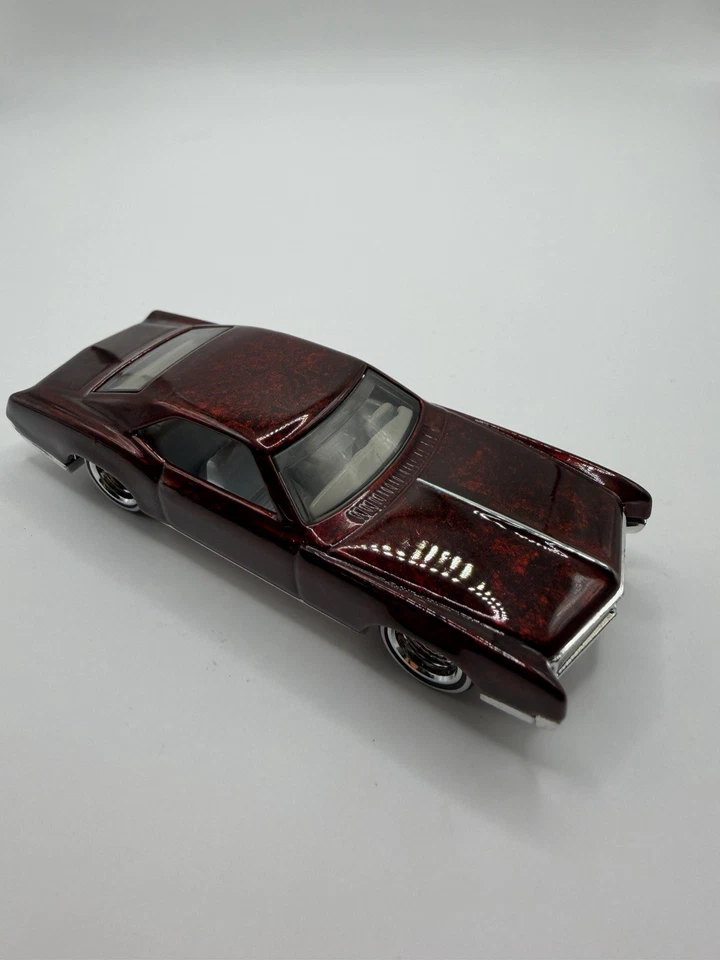 Hot Wheels '66 Buick Riviera Die-Cast 50/250 HW pintura personalizada e intercambio de ruedas Foto 1 de 4