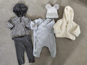 0-3 Months Baby Clothes Bundle Unisex - Picture 1 of 10