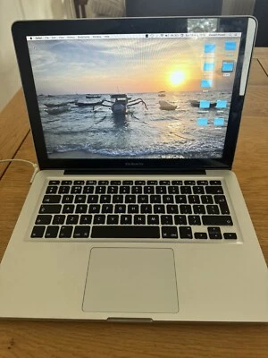 13-inch Apple MacBook Pro 2.4GHz Core 2 Duo Mid 2010 4GB RAM 256GB *READ DESCRIP - Image 1 of 4