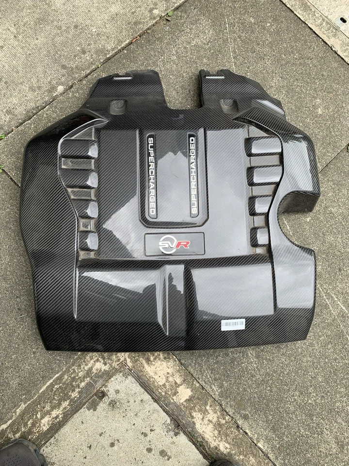 The LR167464 Carbon Engine Cover is a genuine Land Rover product - Image 1 of 1