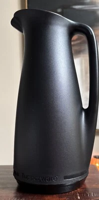 Tupperware ThermoTup black thermal pitcher carafe 1L 900mL hot or cold 12hrs New - Image 1 of 4