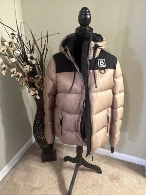 NWT Authentic BURBERRY LEITH Soft Fawn Color PUFFY JACKET. SIZE Medium $1350 - Image 1 of 4