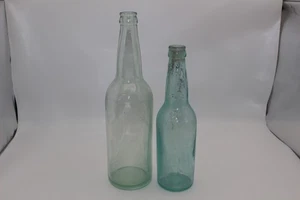 2 ANTIKE GLASFLASCHEN - BLAU A. B. CO. BIER & KLAR - Bild 1 von 2