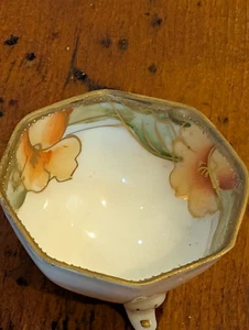 5 VTG Porcelain Salt Cellars Hand Painted Florals Tri-Footed w/Gold Trim  - Picture 1 of 7