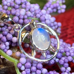 Moonstone Turtle Necklace Animal Pendant Beach Ocean Ladies Girls 925 W/CHAIN - Picture 1 of 10