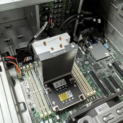 HP ProLiant ML110 G10 Tower Sever 8X2.5"/1X 4214R CPU 12Core/64G RAM/480G SSD - Image 1 of 3