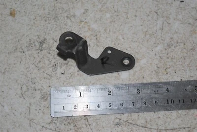 本田 Hawk 650 前反射器安装支架保持右 50356-MN8-670 88-91 — 第 1/3 张图片