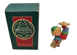 Hallmark Keepsake Ornament Collector's Club Members Only Armful Of Joy 1990 - Picture 1 of 8