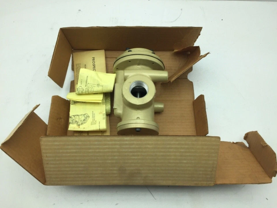 Norgren D1036C A1V 3-Way Air Controled Poppet Valve - Image 1 of 4