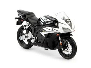 Honda CBR1000RR black/white - 1:18 Scale Motorbike Model - Picture 1 of 5