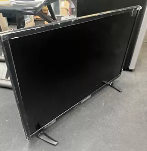 32 inch Insignia Black T.V. with remote - Picture 1 of 2
