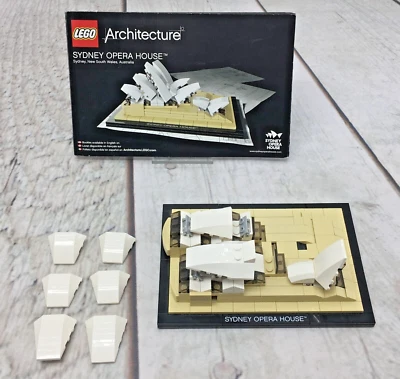 LEGO ARCHITECTURE: Sydney Opera House 21012 - No Box - Image 1 of 4