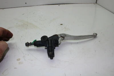 Yamaha YZF R6 2004 cilindro maestro de freno delantero, montaje roto, (#449) Foto 1 de 4