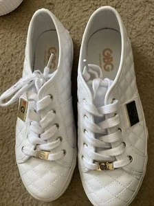 GBG Los Angeles White And Gold Tennis Shoes Women’s Size 9 - Picture 1 of 5