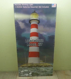 Faro Atlantis Models con luz de trabajo y kit de plástico base diorama L70779 - Imagen 1 de 8