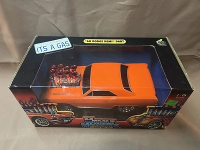 NIB 2003 Muscle Machines Its A Gas 1:18 Diecast 1968 Dodge Hemi Dart Orange - Image 1 of 4